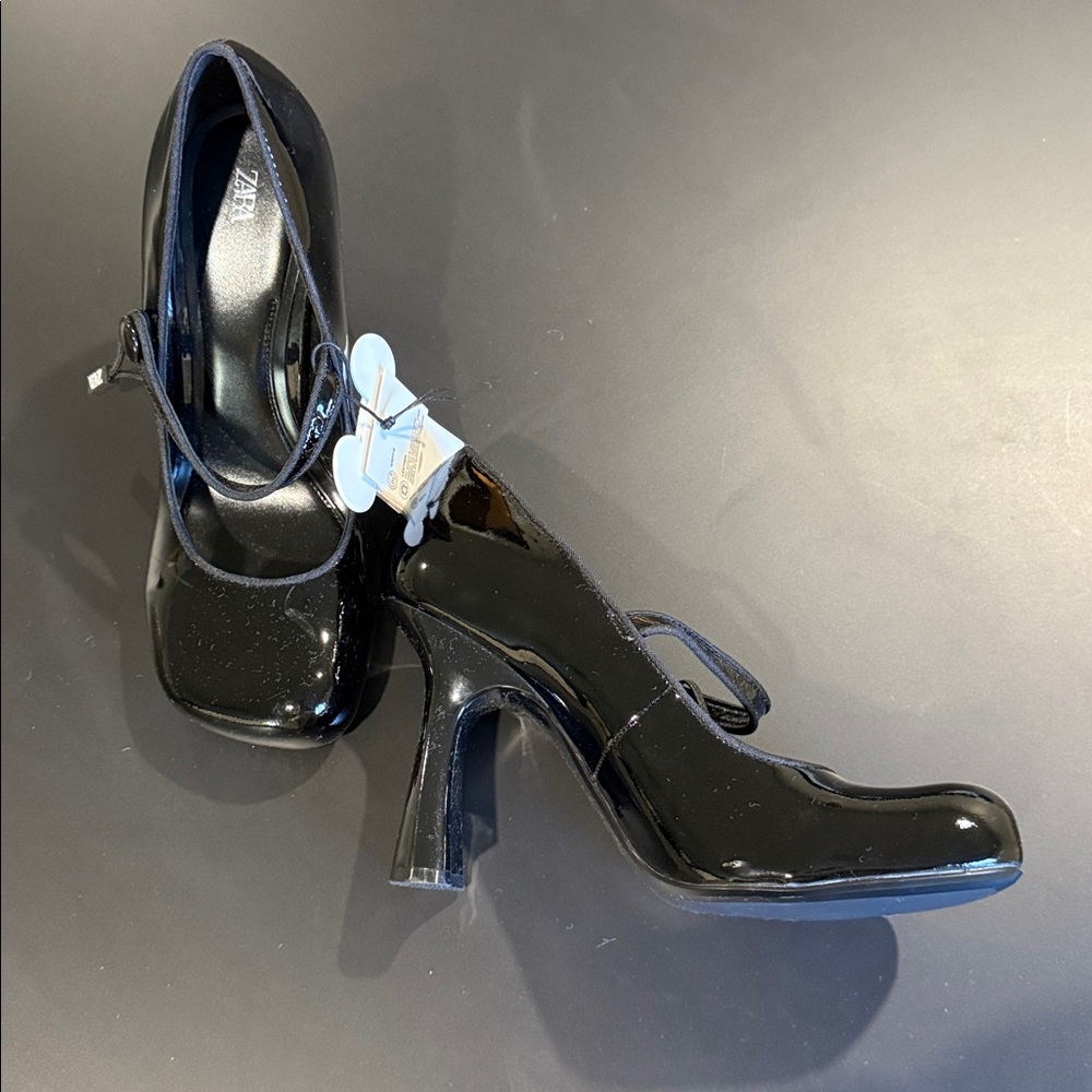 ZARA LEATHER HEELED STRAPPY SHOES FOR ZARA X DISNEY HARRY LAMBERT - Picture 9 of 11